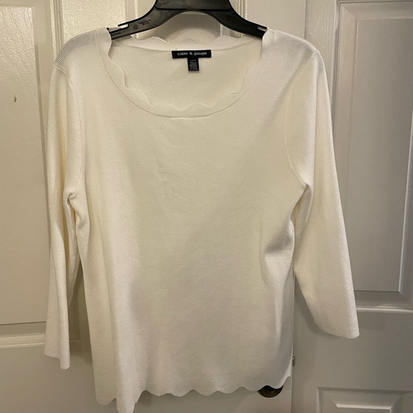Cable & Gauge Sweaters - Cable & Gauge white sweater , like new - size L